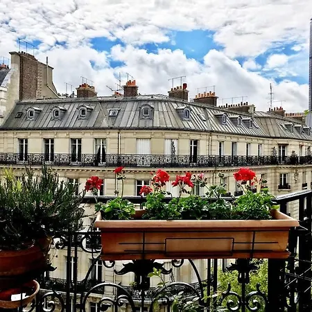 Your From Near Eiffel Tower-invalides *
